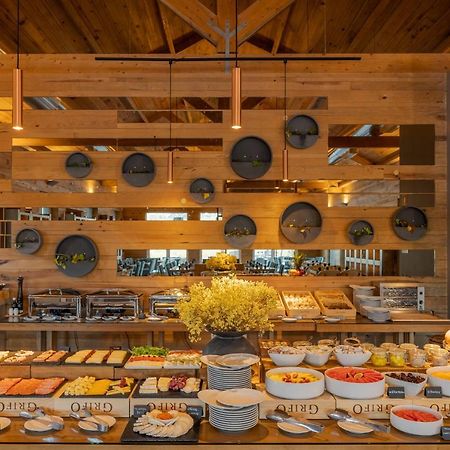 Pestana Douro Riverside - Preferred Hotels & Resorts, Lifestyle Valbom  Dış mekan fotoğraf The buffet at the restaurant