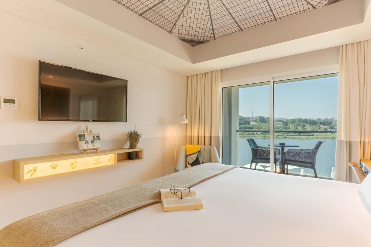 Pestana Douro Riverside - Preferred Hotels & Resorts, Lifestyle Valbom  Dış mekan fotoğraf A room at the hotel